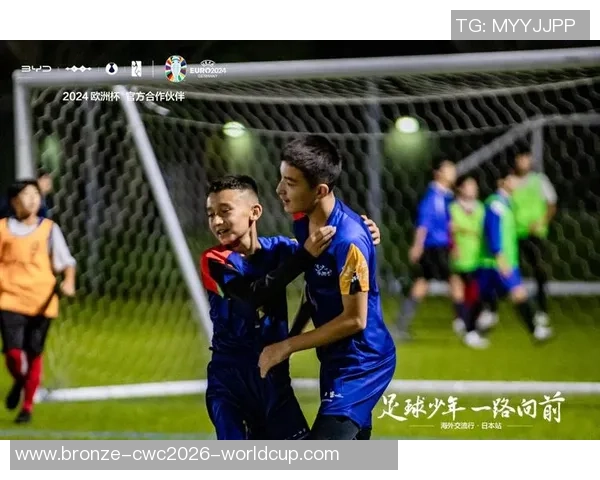 足球场上的魅力男主角与他的梦想之旅